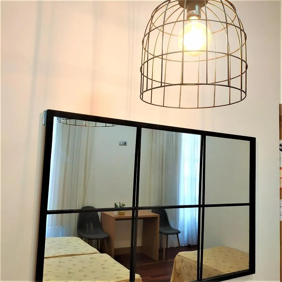 Roquefer Bilbao Central Rooms Guest house
