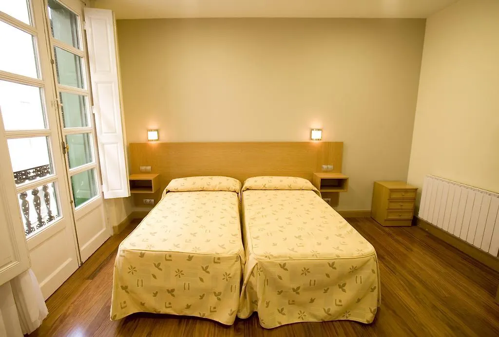 Roquefer Bilbao Central Rooms 0*,